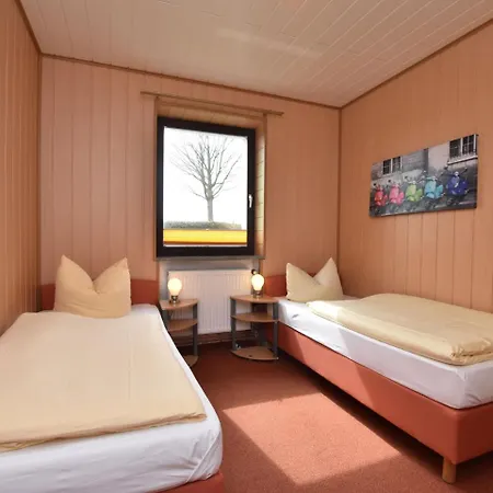 아파트 Spacious In With Fireplace