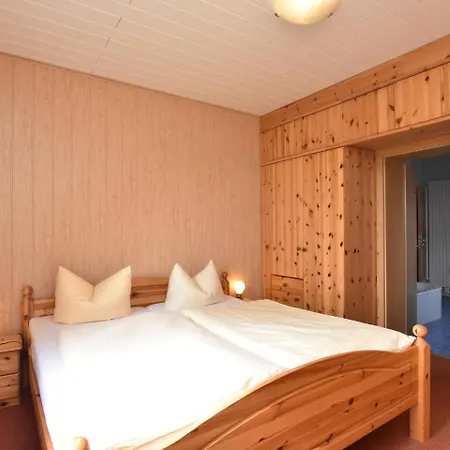 Spacious In With Fireplace 아파트